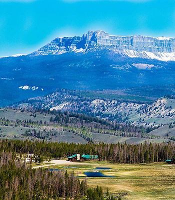 crooked guest dubois wyoming